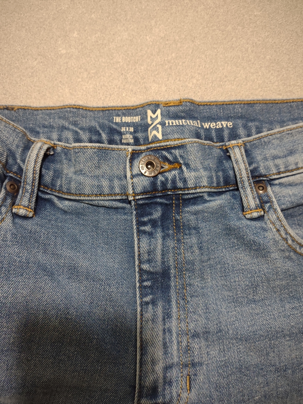 Mutual Weave 36x30Men's Medium Blue Bootcut Jeans R431G